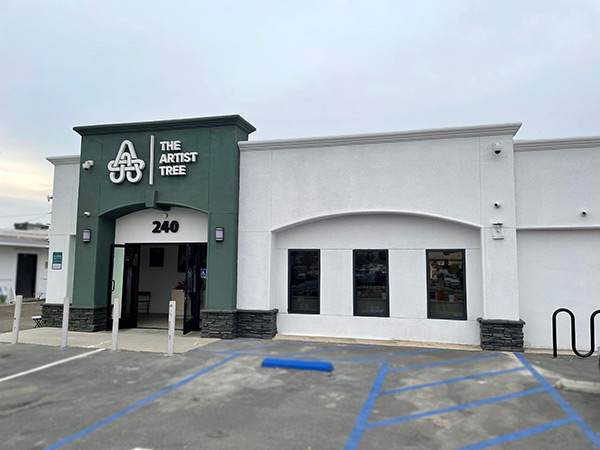 Top-notch marijuana store in the vicinity of West Hollywood, CA.