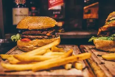 cassells-hamburger-koreatown-the-artist-tree-los-angeles